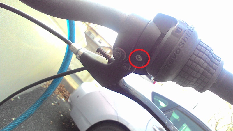 自転車ブレーキレバー交換